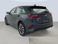 Usado Kia Ceed 140 CV (102 kW) 2025 Gris Utilitario