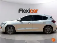 Usado Ford Focus ST-Line 125 HP (91 kW) 2023 Cinzento