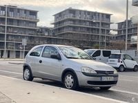 Usado Opel Corsa Essentia 75 CV (55 kW) 2002 Gris / plata Utilitario