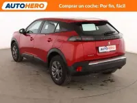 Usado Peugeot 2008 Active 110 CV (80 kW) 2021 Rojo SUV