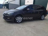 Usado Opel Astra Selective 110 HP (80 kW) 2016 Castanho Carrinha