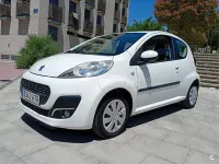 Usado Peugeot 107 Active 68 CV (50 kW) 2013 Blanco Utilitario