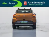 Usado Dacia Sandero Comfort 91 CV (66 kW) 2021 Marrón Berlina