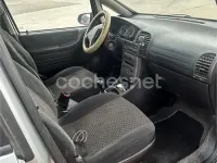 Usado Opel Zafira 100 CV (73 kW) 2005 Gris / plata Monovolumen