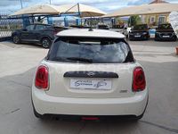 Usado Mini ONE 102 CV (75 kW) 2020 Beige Utilitario
