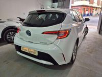 Usado Toyota Corolla Active 122 CV (89 kW) 2020 Blanco Berlina