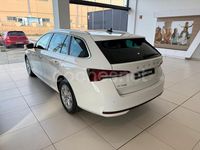 Nuevo Skoda Octavia Selection 150 CV (110 kW) 2025 Blanco Familiar