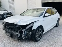 Usado Ford Focus ST-Line 115 CV (84 kW) 2024 Blanco Berlina