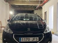 Usado Peugeot 208 Allure 92 CV (67 kW) 2015 Azul Utilitario