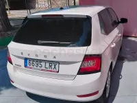 Usado Skoda Fabia Ambition 95 CV (69 kW) 2021 Blanco Utilitario