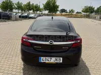 Usado Opel Insignia Selective 140 CV (102 kW) 2015 Negro Berlina