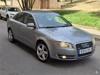 Usado Audi A4 140 CV (102 kW) 2005 Gris / plata Berlina
