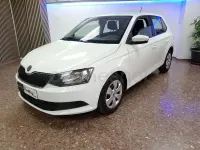 Usado Skoda Fabia Ambition 75 CV (55 kW) 2016 Blanco Berlina