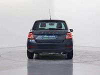 Usado Skoda Fabia Ambition 95 CV (69 kW) 2021 Gris Utilitario