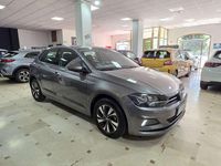 Usado VW Polo Advance 95 CV (69 kW) 2021 Gris Utilitario
