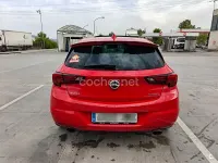 Usado Opel Astra Excellence 200 CV (147 kW) 2017 Rojo Berlina