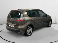 Usado Renault Scénic III Dynamique 130 CV (95 kW) 2012 Marrón Monovolumen