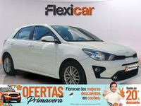 Usado Kia Rio 84 CV (61 kW) 2022 Blanco Berlina