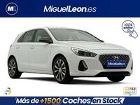 Usado Hyundai i30 120 CV (88 kW) 2021 Blanco Berlina