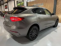 Usado Maserati Levante 275 CV (202 kW) 2016 Beige SUV