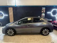 Usado Honda Civic Elegance 120 CV (88 kW) 2015 Gris / plata Berlina