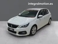 Usado Peugeot 308 Active 130 CV (95 kW) 2021 Blanco Berlina