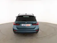 Usado BMW 330e Comfort Edition 252 CV (185 kW) 2021 Azul Familiar
