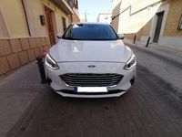 Begagnad Ford Focus Trend 120 HK (88 kW) 2022 Vit Sedan