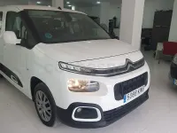 Usado Citroën Berlingo Feel 100 CV (73 kW) 2018 Blanco Monovolumen