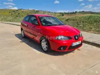 Usado Seat Ibiza Reference 85 CV (62 kW) 2008 Rojo Berlina