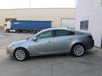 Usado Opel Insignia Selective 130 CV (95 kW) 2012 Gris / plata Berlina