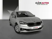 Usado Skoda Fabia Selection 115 CV (84 kW) 2025 Gris / plata Utilitario