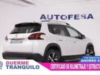 Usado Peugeot 2008 Allure 110 CV (80 kW) 2018 Blanco SUV
