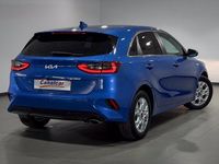 Usado Kia Ceed 100 CV (73 kW) 2023 Azul Utilitario