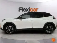 Usado Peugeot 2008 Allure 131 CV (96 kW) 2021 Blanco SUV