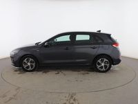 Usado Hyundai i30 120 CV (88 kW) 2022 Gris Berlina