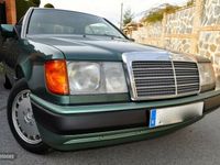 Usado Mercedes E220 Elegance 150 CV (110 kW) 1994 Verde Coupe