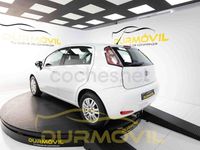 Usado Fiat Punto Pop 75 CV (55 kW) 2014 Blanco Utilitario
