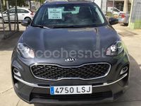 Usado Kia Sportage Plus 136 CV (100 kW) 2021 Gris / plata SUV