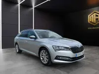 Usado Skoda Superb Style 150 CV (110 kW) 2022 Plateado Familiar
