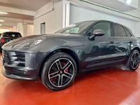 Używany Porsche Macan 245 KM (180 kW) 2021 Szary SUV