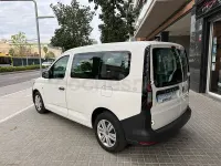 Usado VW Caddy Beach 102 CV (75 kW) 2021 Blanco Monovolumen