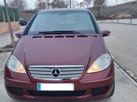 Usado Mercedes A180 Classic 109 CV (80 kW) 2005 Granate Monovolumen