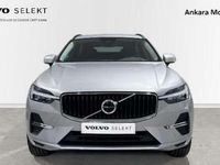 Usado Volvo XC60 Core 199 CV (146 kW) 2023 Plateado SUV