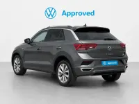 Usado VW T-Roc Advance 150 CV (110 kW) 2025 Gris SUV