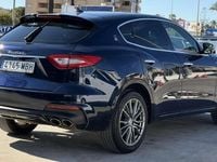 Usado Maserati Levante 275 CV (202 kW) 2019 Azul SUV