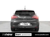 Usado Renault Clio V Zen 100 CV (73 kW) 2021 Gris / plata Berlina