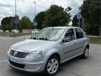 Usado Dacia Logan Ambiance 75 CV (55 kW) 2011 Gris / plata Berlina