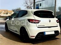 Begagnad Renault Clio IV Trophy 220 HK (161 kW) 2018 Vit Sedan