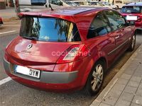 Usado Renault Mégane II Dynamique 120 CV (88 kW) 2006 Granate Berlina